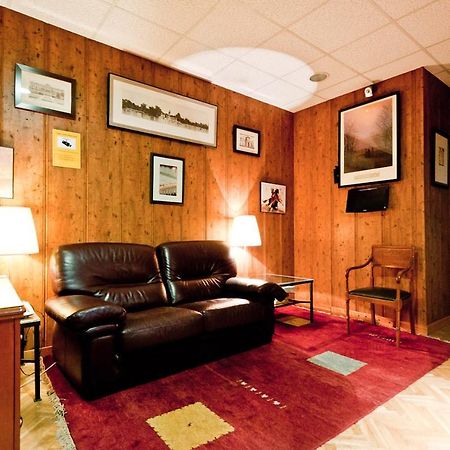 Hostal Asuncion Мадрид Екстериор снимка