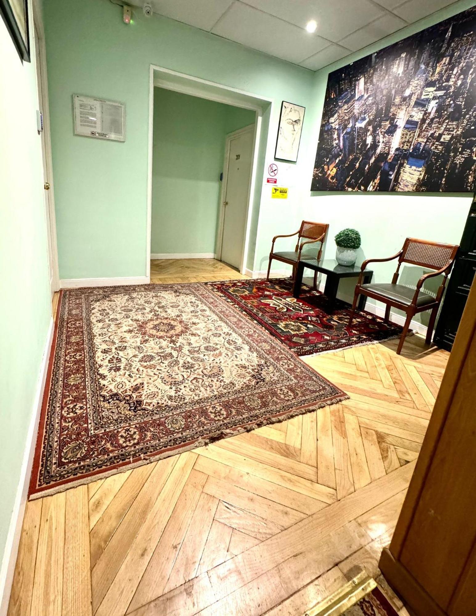 Hostal Asuncion Мадрид Екстериор снимка
