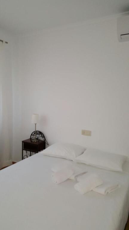 Hostal Asuncion Мадрид Екстериор снимка