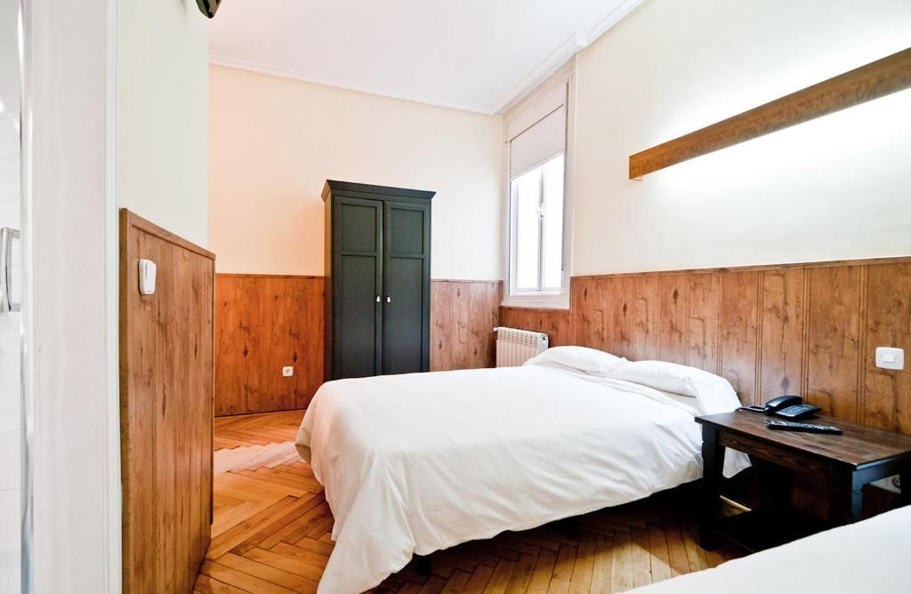 Hostal Asuncion Мадрид Стая снимка