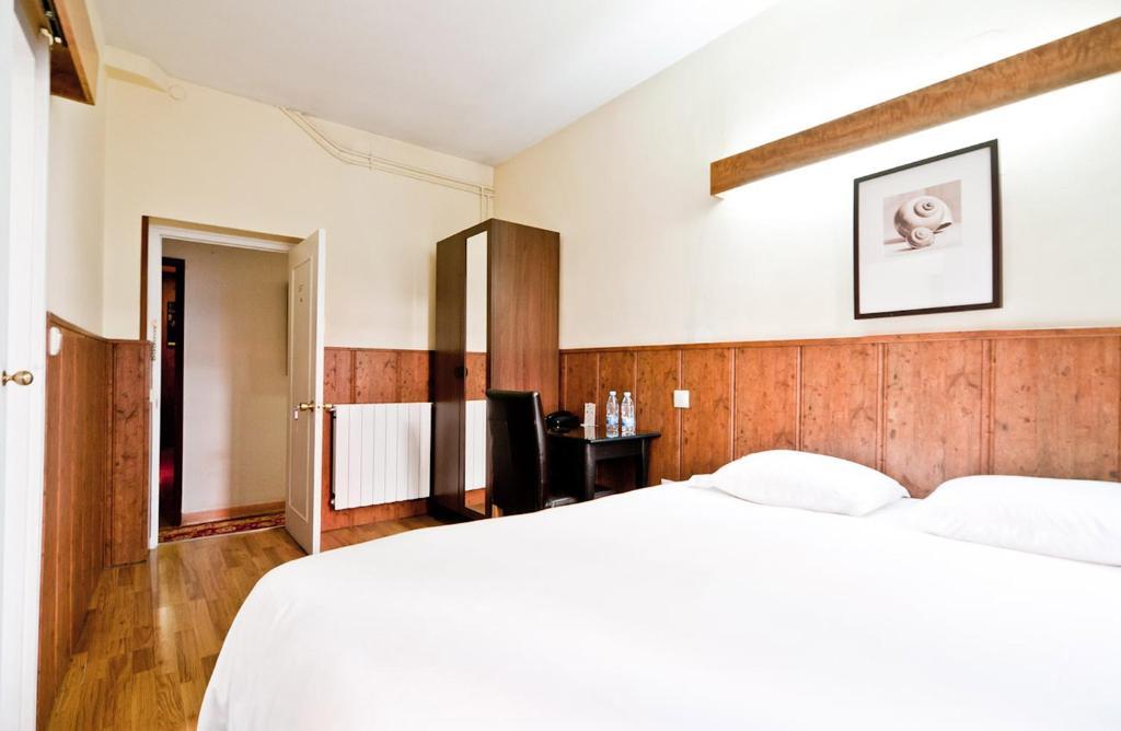 Hostal Asuncion Мадрид Стая снимка