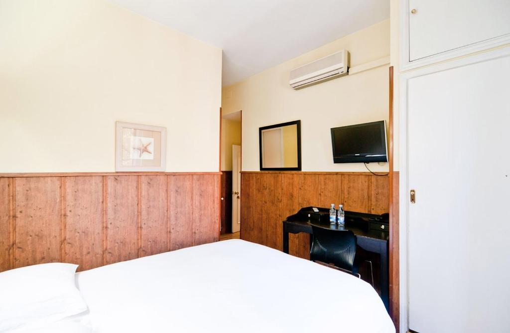 Hostal Asuncion Мадрид Стая снимка