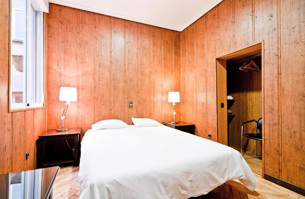 Hostal Asuncion Мадрид Екстериор снимка